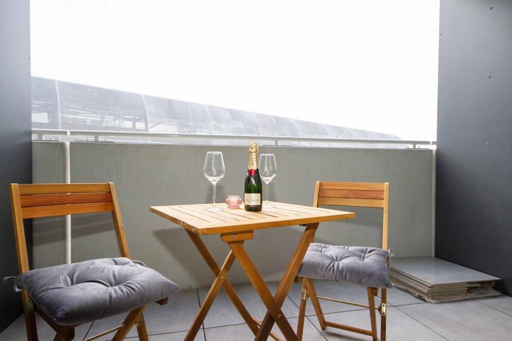 Apartment In Bratislava With Free Parking Exteriör bild